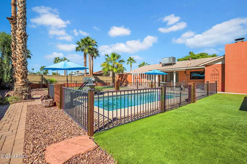 6213 Corrine Dr, Glendale, AZ 85304