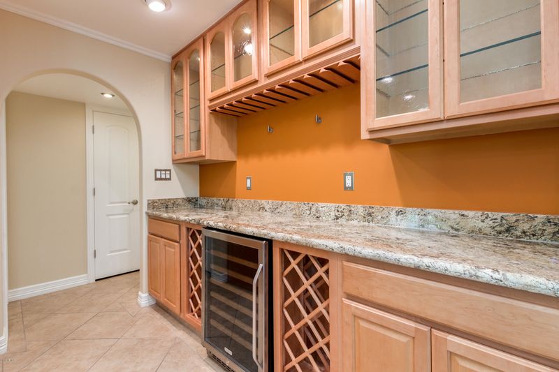 6215 N 22nd Dr, Phoenix, AZ 85015