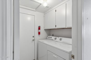 6215 Pontiac Dr, Glendale, AZ 85308