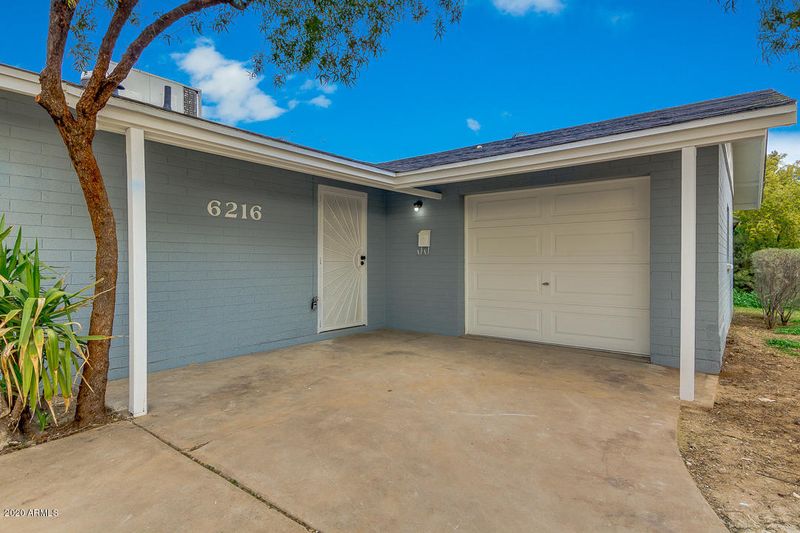 6216 W Earll Dr, Phoenix, AZ 85033