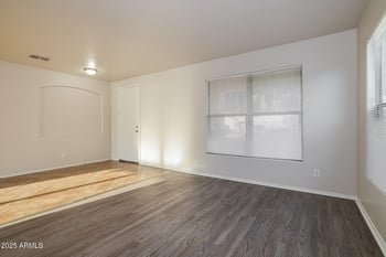 6217 44th Dr, Laveen, AZ 85339