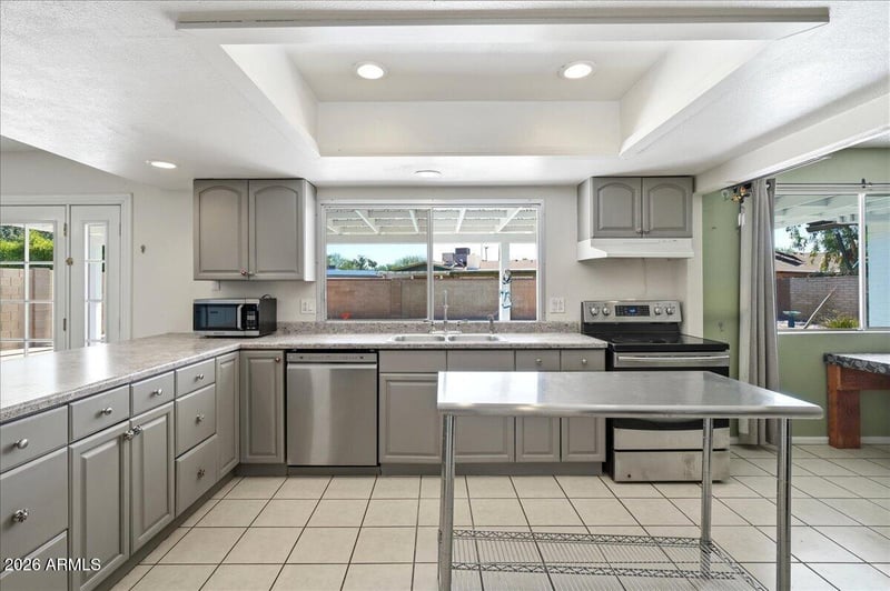 6217 S Hazelton Ln, Tempe, AZ 85283