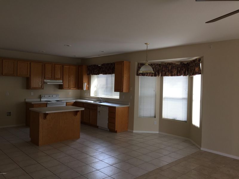 6217 W Echo Ln, Glendale, AZ 85302