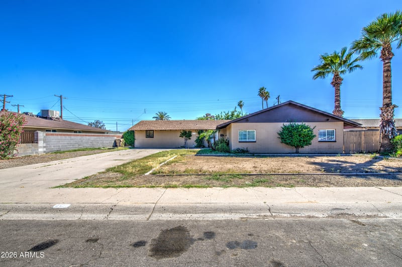 6217 Medlock Dr, Glendale, AZ 85301
