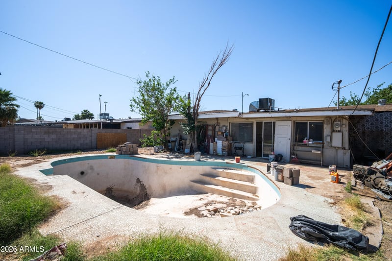 6218 Medlock Dr, Glendale, AZ 85301