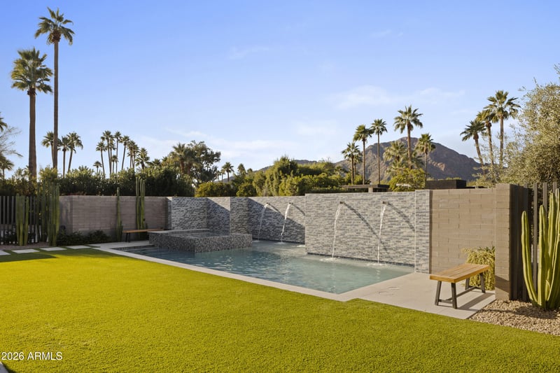 6219 Redwing Rd, Paradise Valley, AZ 85253