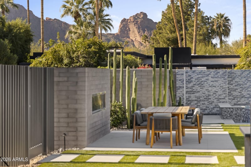 6219 Redwing Rd, Paradise Valley, AZ 85253