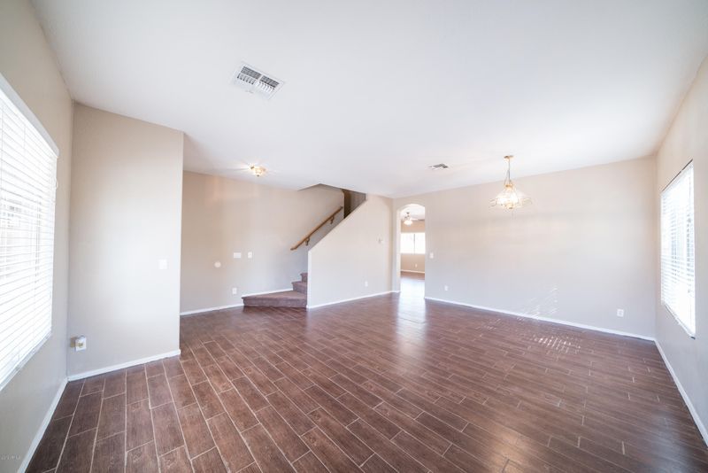 6219 S 37th Dr, Phoenix, AZ 85041