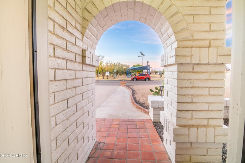 6219 Cholla St, Glendale, AZ 85304