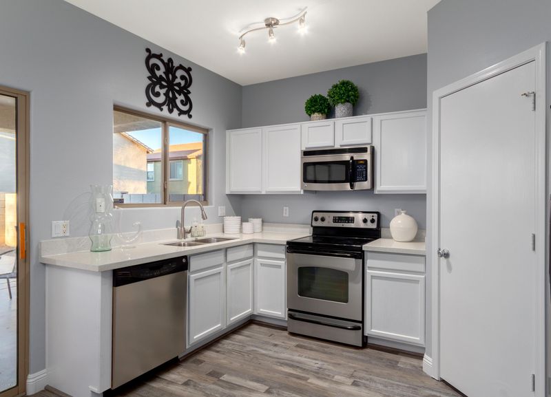 622 E Dekalb Ln, Phoenix, AZ 85040