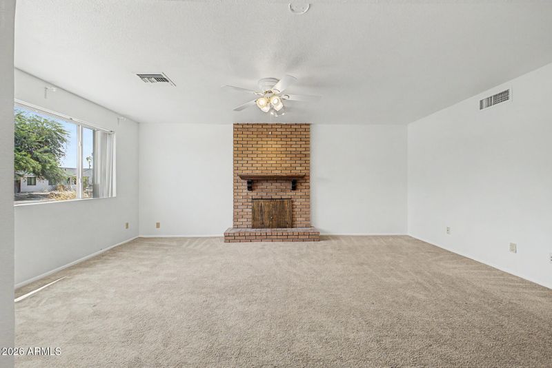 622 E Grace Dr, Tempe, AZ 85288