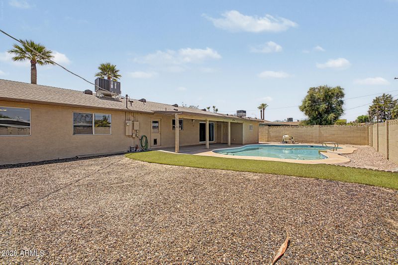 622 E Grace Dr, Tempe, AZ 85288