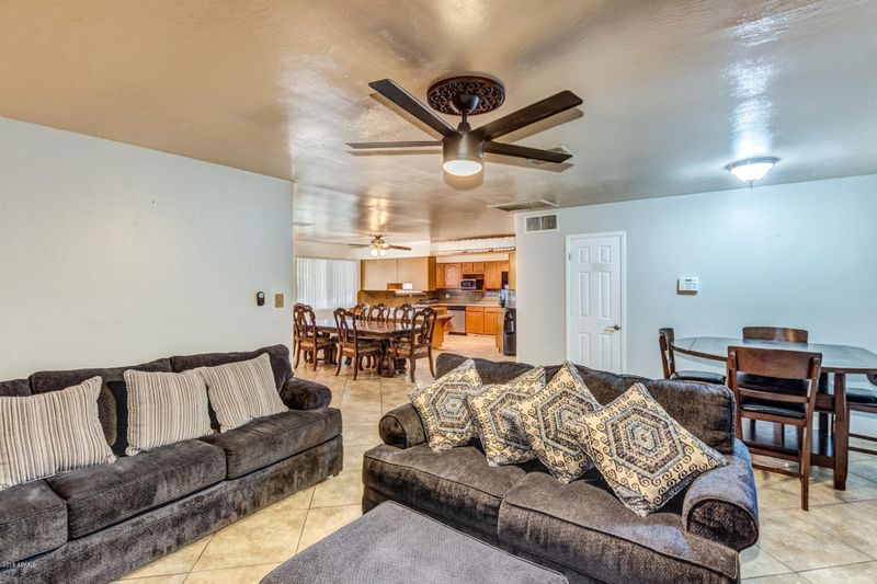6220 W Avalon Cir, Phoenix, AZ 85033