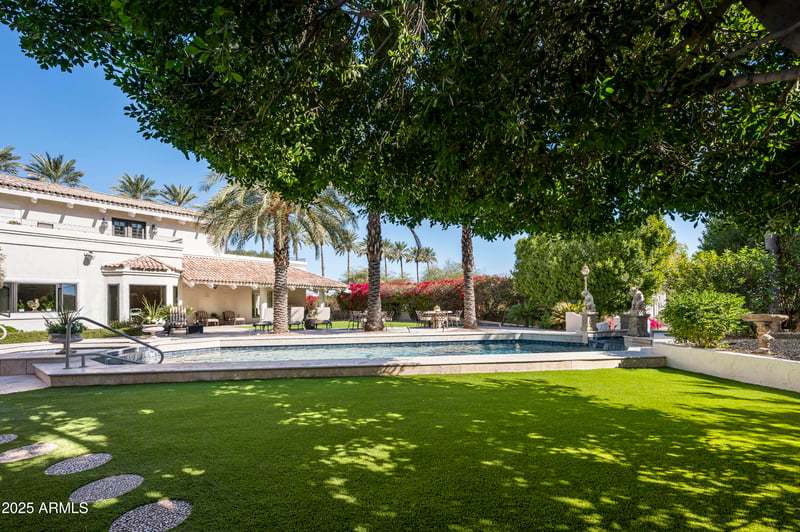6221 E Vista Dr, Paradise Valley, AZ 85253