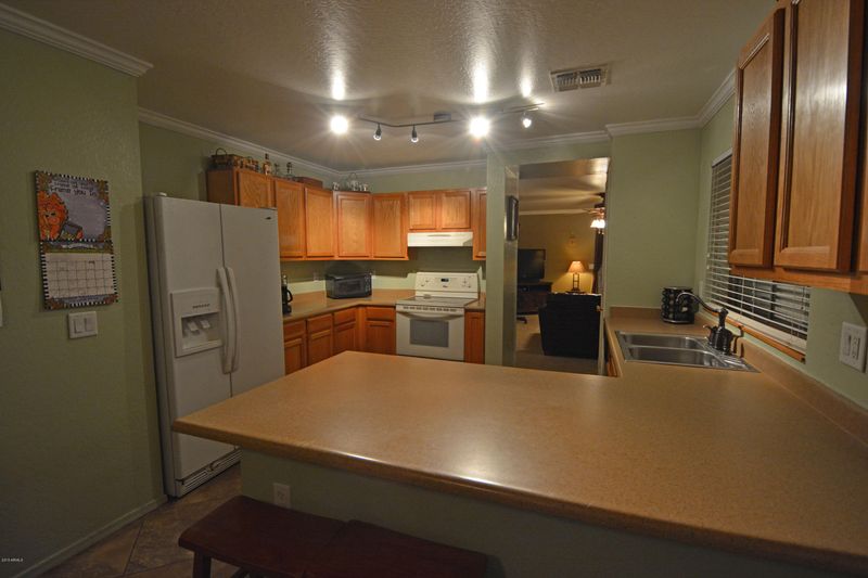 6221 S 31st Dr, Phoenix, AZ 85041