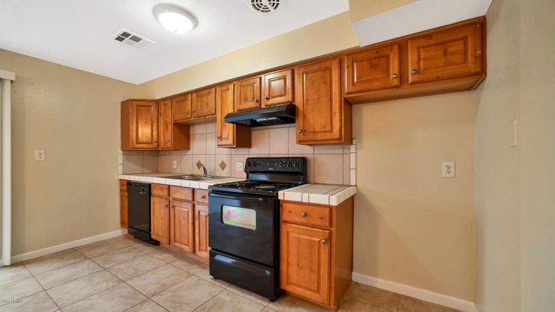 6221 W Marlette Ave, Glendale, AZ 85301