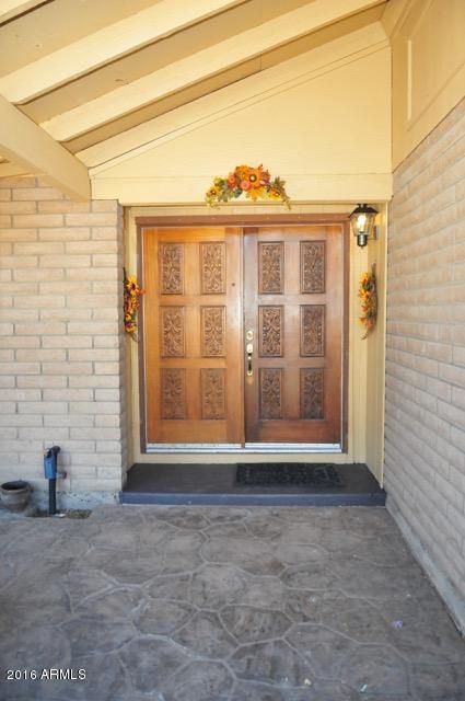 6221 W Windrose Dr, Glendale, AZ 85304