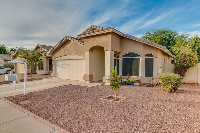 6222 W Echo Ln, Glendale, AZ 85302