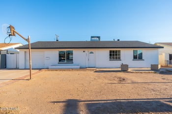 6223 Earll Dr, Phoenix, AZ 85033