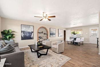 6223 Earll Dr, Phoenix, AZ 85033