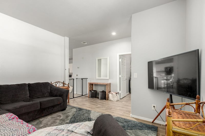 6223 Freeway Ln, Glendale, AZ 85302