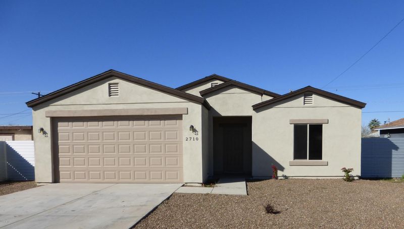 6223 S 41st Dr, Phoenix, AZ 85041