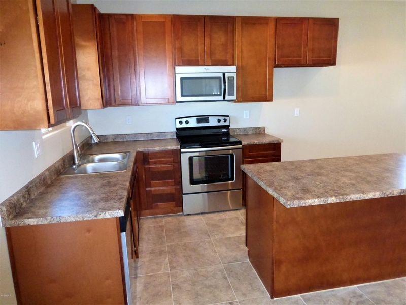 6223 S 41st Dr, Phoenix, AZ 85041