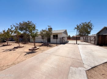 6224 20th St, Phoenix, AZ 85042