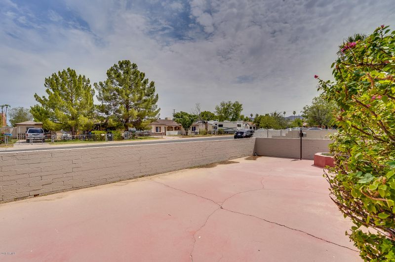 6226 S 2nd Ave, Phoenix, AZ 85041