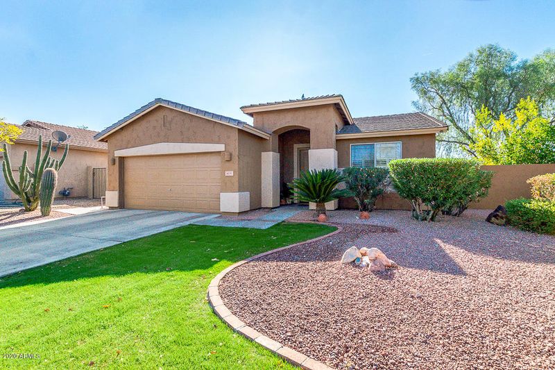 6227 W Wikieup Ln, Glendale, AZ 85308