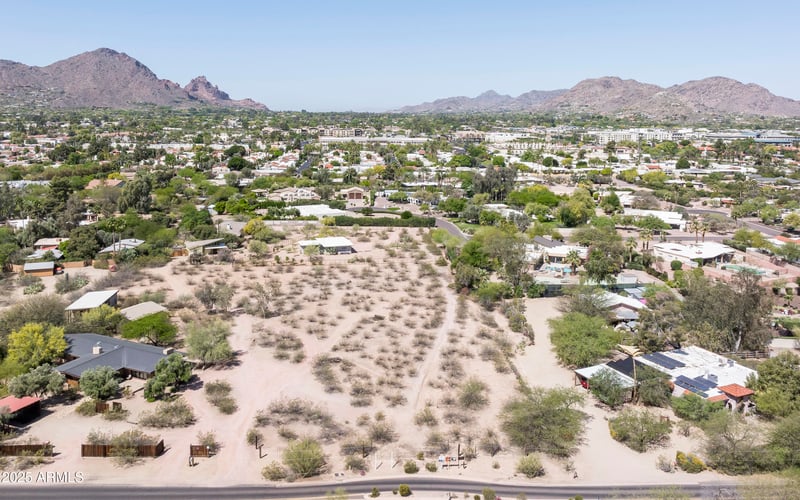 6228 Cattle Track Rd #1, Scottsdale, AZ 85250