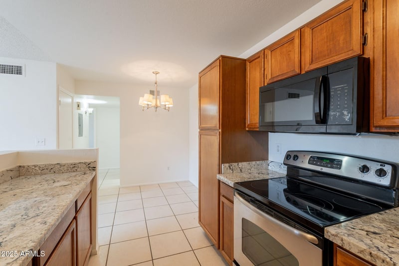 623 Guadalupe Rd #171, Mesa, AZ 85210