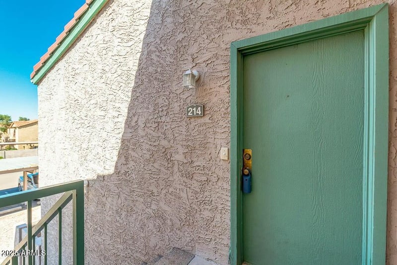 623 Guadalupe Rd #214, Mesa, AZ 85210