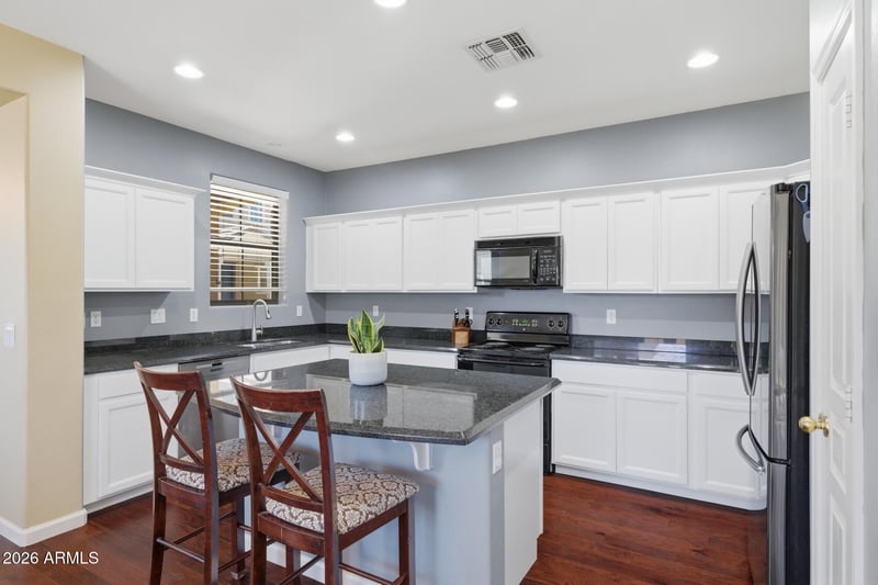 623 S Buena Vista Ave, Gilbert, AZ 85296