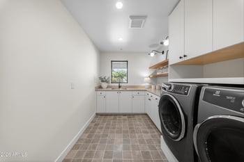 6230 Alta Hacienda Dr, Scottsdale, AZ 85251