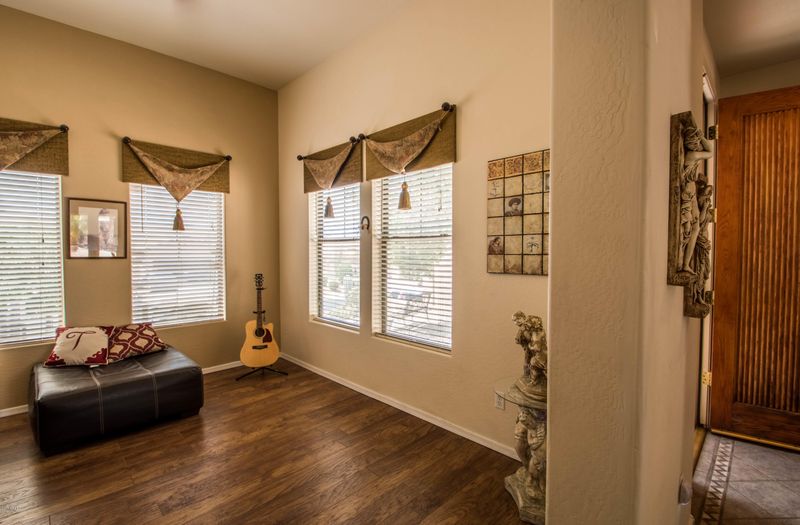 6230 W Bajada Rd, Phoenix, AZ 85083