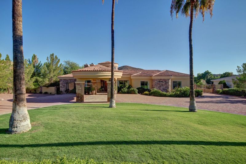 6231 W Pinnacle Peak Rd, Glendale, AZ 85310