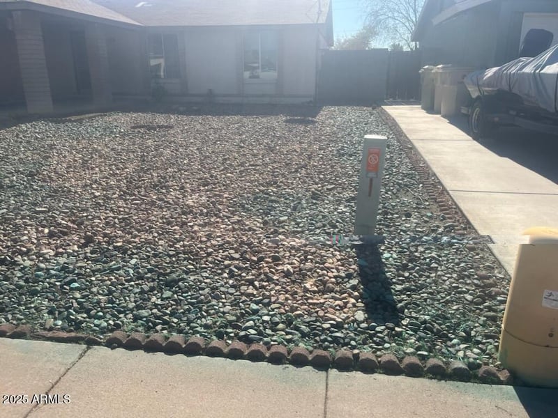 6231 Zoe Ella Way, Glendale, AZ 85306