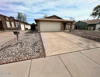 6231 Zoe Ella Way, Glendale, AZ 85306