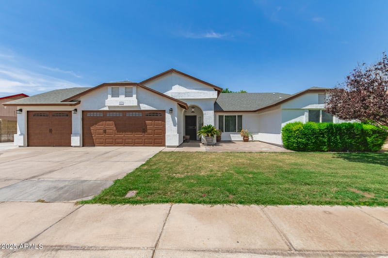 6232 88th Ave, Glendale, AZ 85305