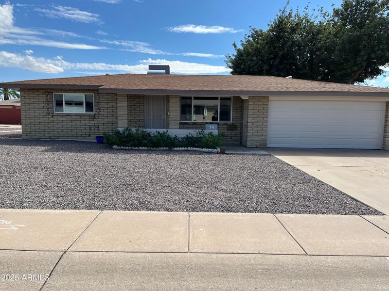 6233 Dodge St, Mesa, AZ 85205