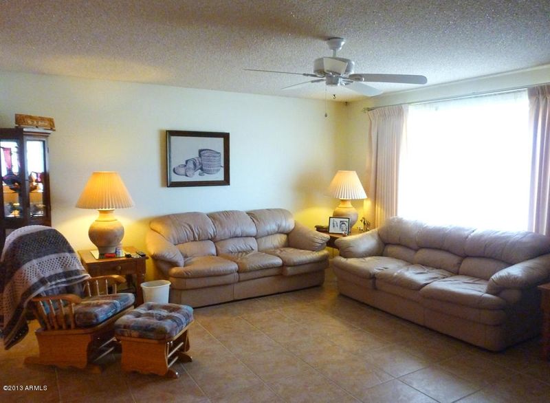 6233 E El Paso St, Mesa, AZ 85205