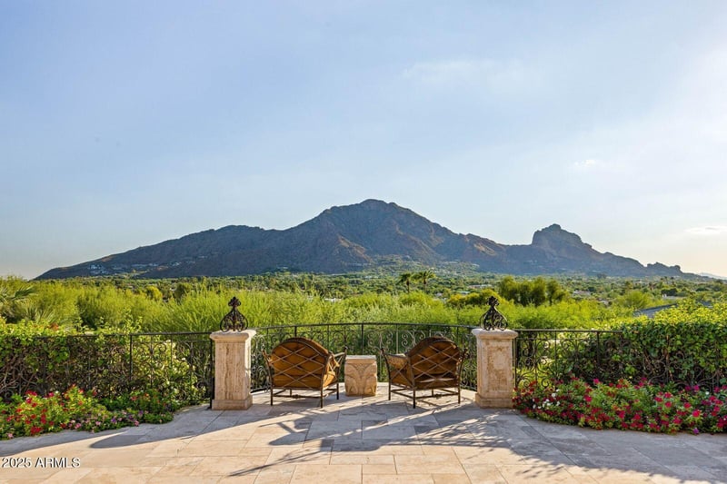 6233 Indian Bend Rd, Paradise Valley, AZ 85253