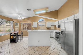 6234 N 88th Ln, Glendale, AZ 85305