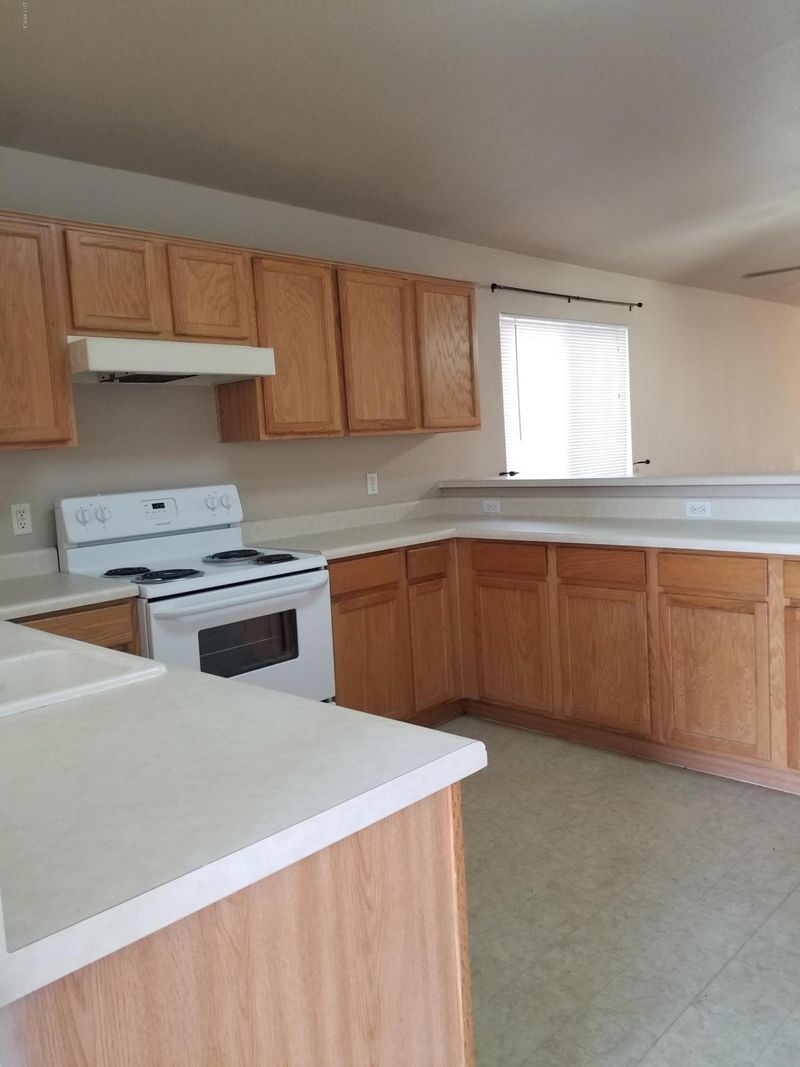 6234 W Warner St, Phoenix, AZ 85043
