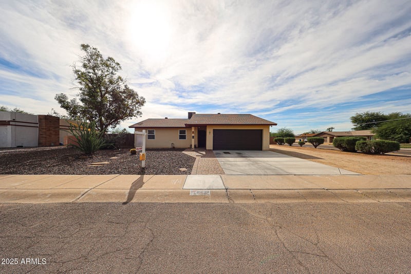 6235 Monte Cristo Ave, Glendale, AZ 85306