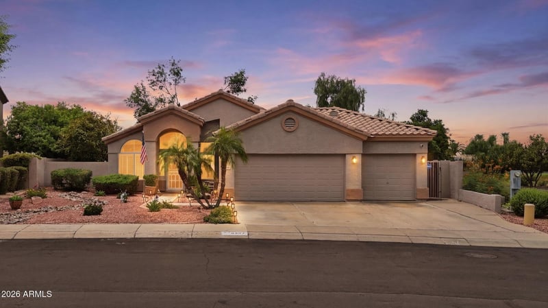 6237 Irma Ln, Glendale, AZ 85308