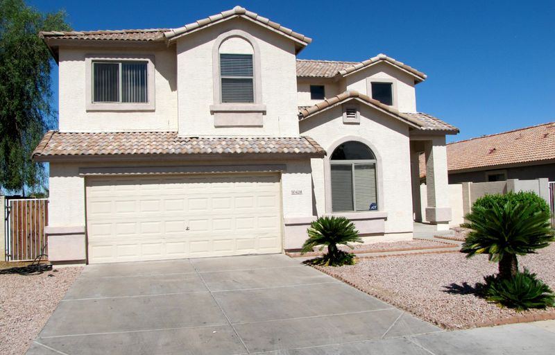 6238 N 69th Dr, Glendale, AZ 85303