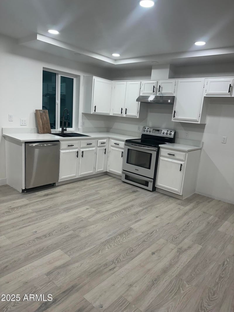 6239 Carol Ann Way, Glendale, AZ 85306