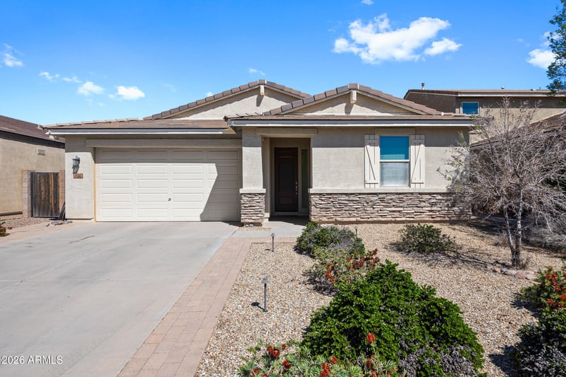 624 Blue Ridge Dr, San Tan Valley, AZ 85140